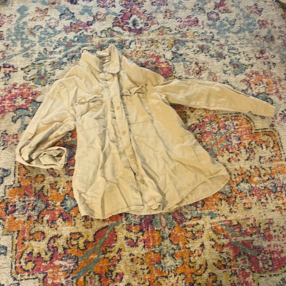 Ci sono linen button up